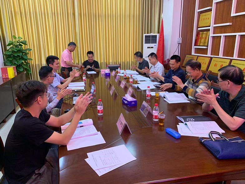 1620124062.jpg 595828590276837745.jpg